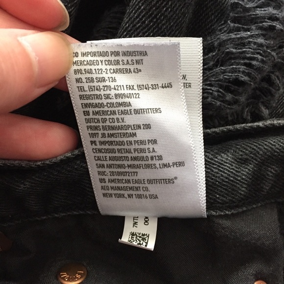 American Eagle Distressed Hi-Rise Girlfriend Jeans 4 Short - Picture 9 of 16